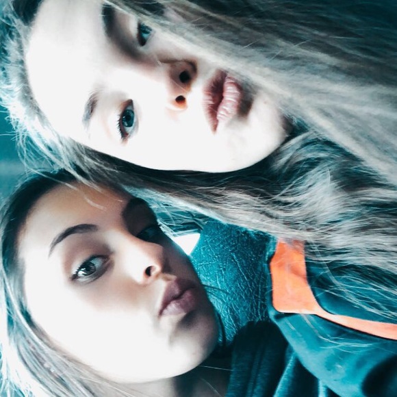 Meet your Posher, Ellie - Picture 1 of 1